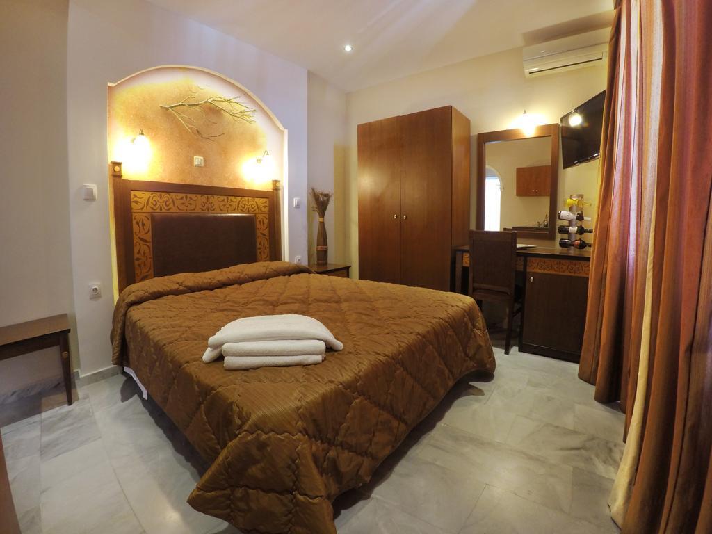 Mouse Island Aparthotel Perama  Exterior photo